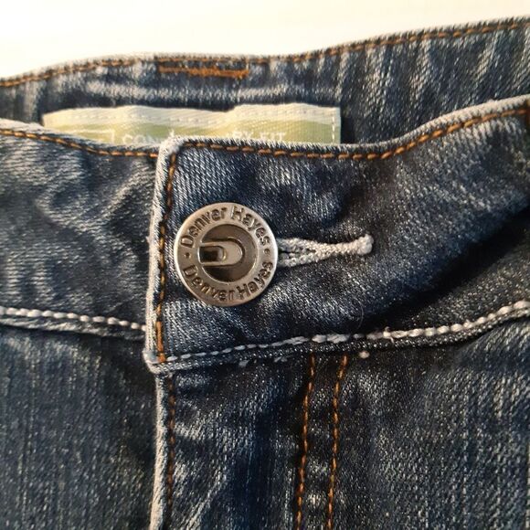 Contemporary Fit Wide Leg High Rise Jeans - Picture 4 of 9